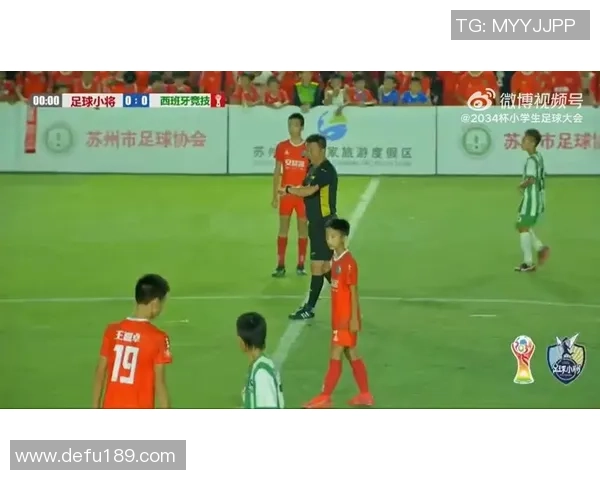 足球明星互骂视频引发热议球迷热情讨论背后真相与看法 足球明星互骂视频引发热议球迷热情讨论背后真相与看法